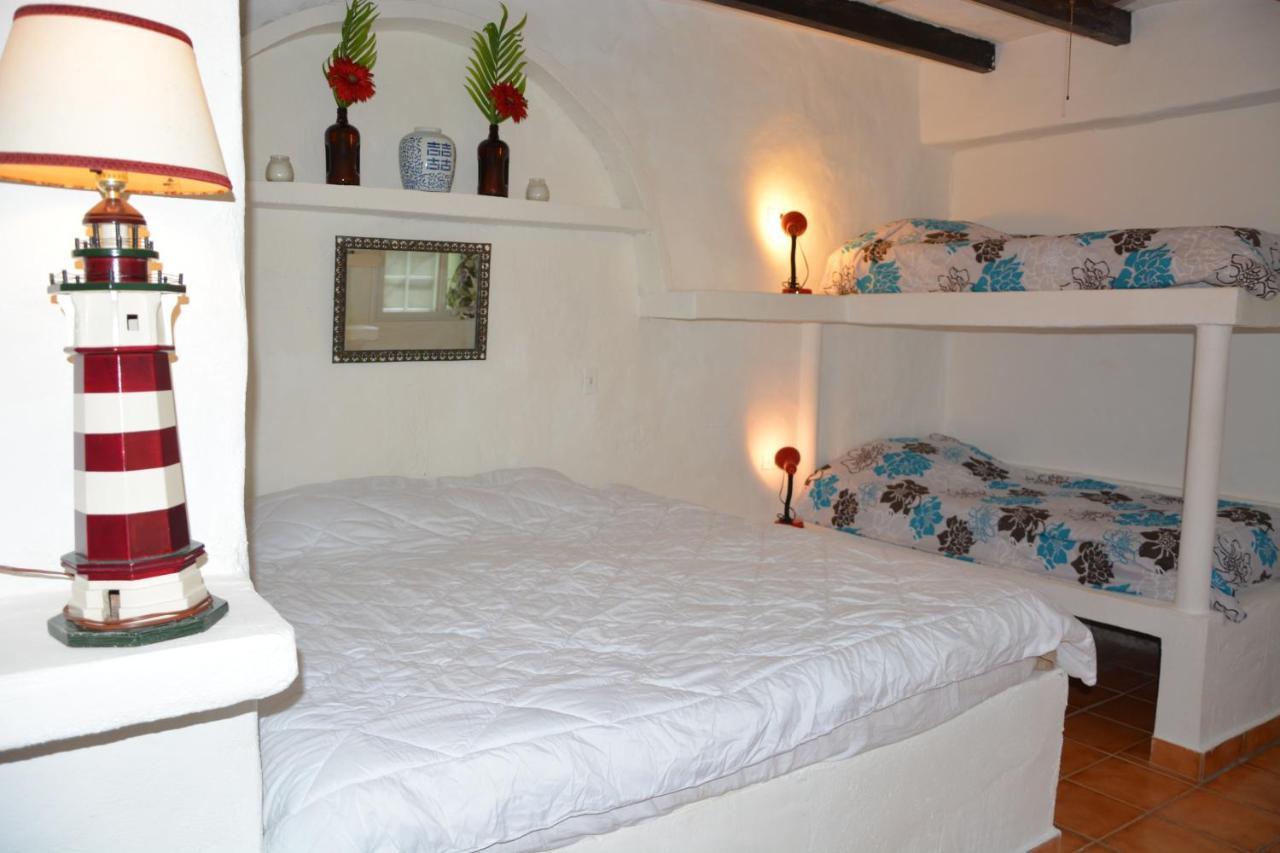 Oceanfront Bungalows - Paradise Rentals Santa Catalina Eksteriør billede