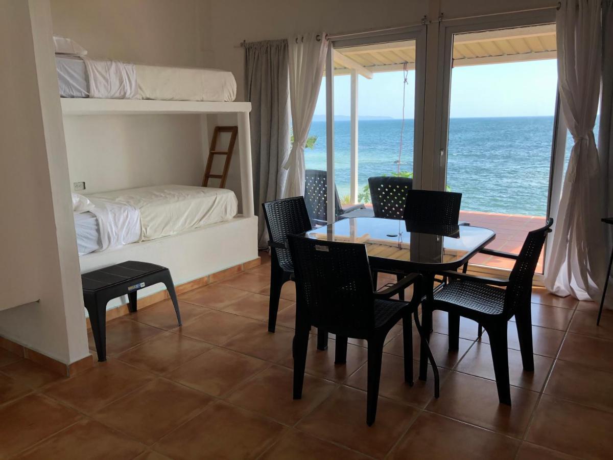 Oceanfront Bungalows - Paradise Rentals Santa Catalina Eksteriør billede