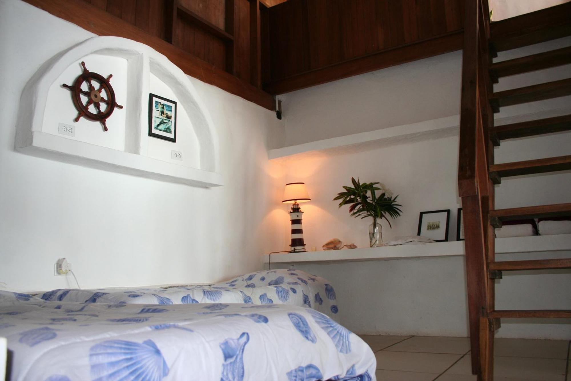 Oceanfront Bungalows - Paradise Rentals Santa Catalina Eksteriør billede