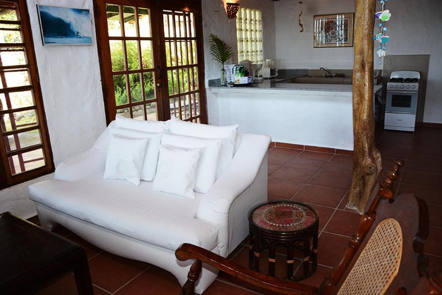 Oceanfront Bungalows - Paradise Rentals Santa Catalina Eksteriør billede